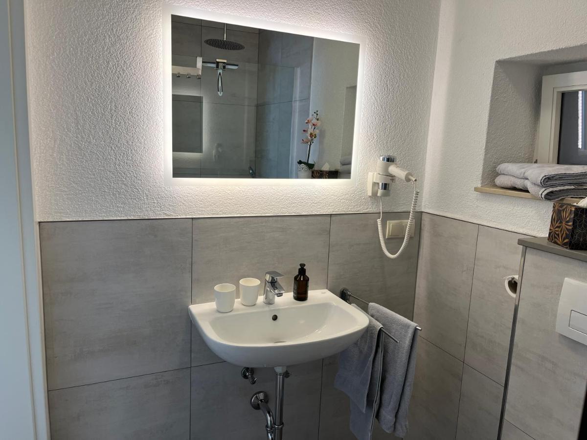 Karlbacher Domizil Ferienwohnungen Grosskarlbach Exterior foto
